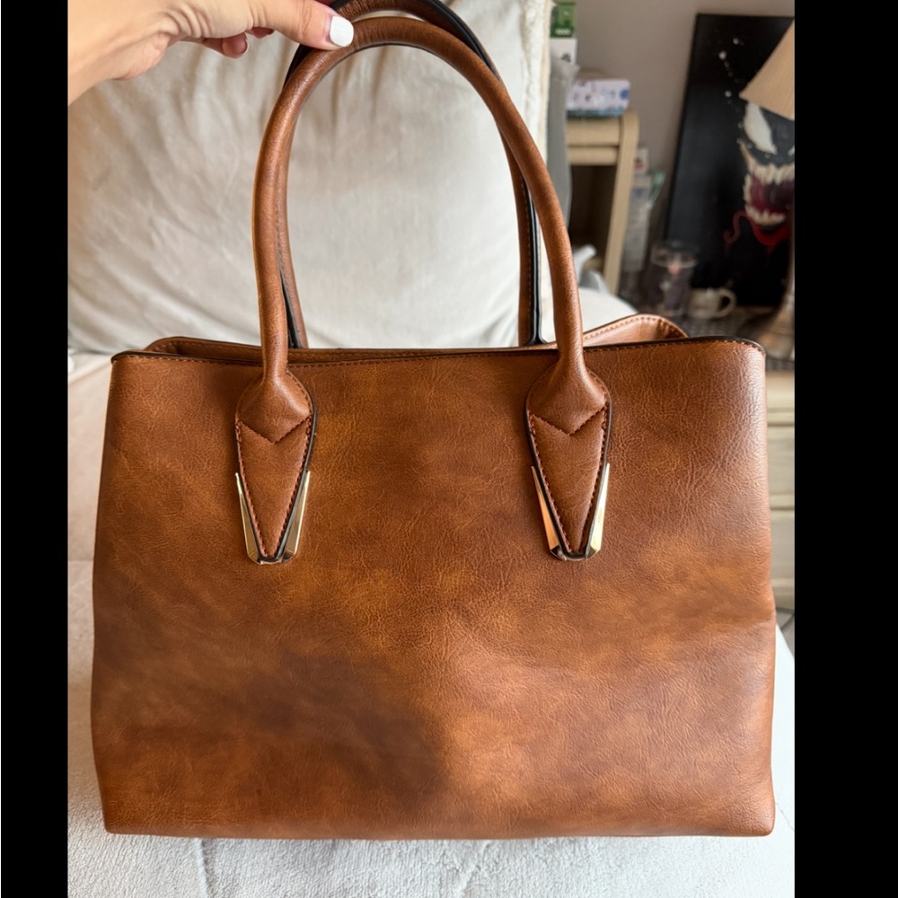 Elegant Brown Leather Tote Bag